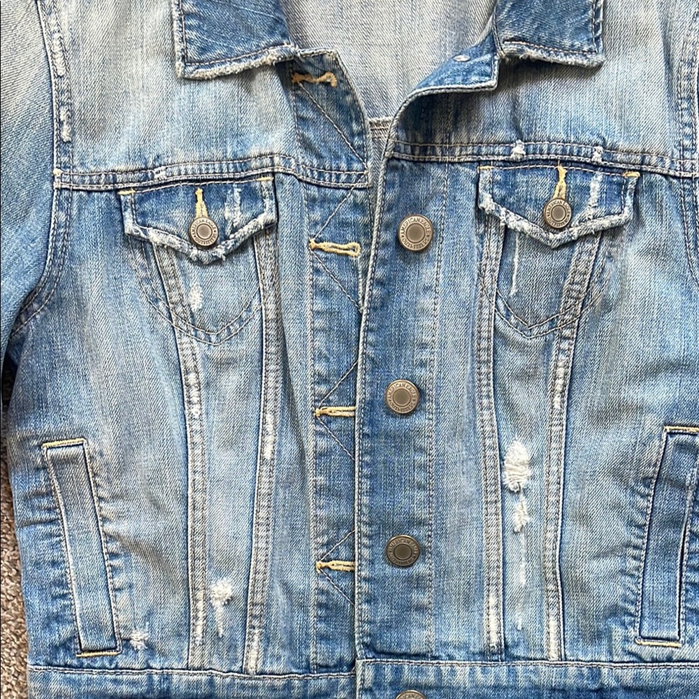Light Wash Denim Jacket - Picture 3 of 4